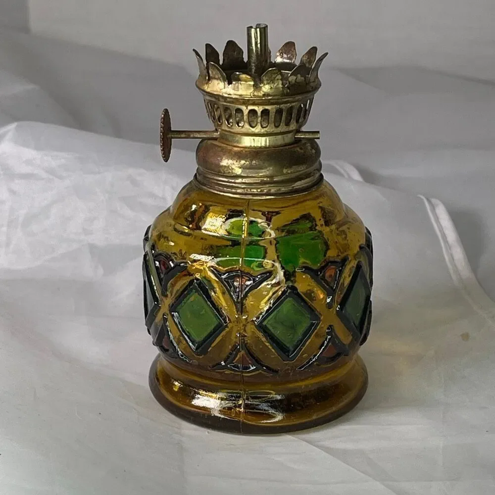 Vintage Sail Boat Brand Hong Kong U.K. Design oil lamp.
